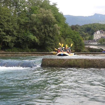Camping Le Saillet Lestelle-Bétharram Exteriör bild