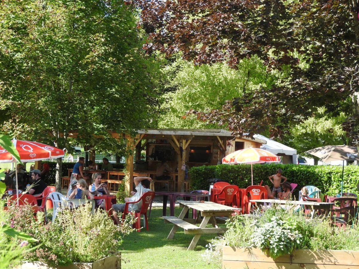 Camping Le Saillet Lestelle-Bétharram Exteriör bild