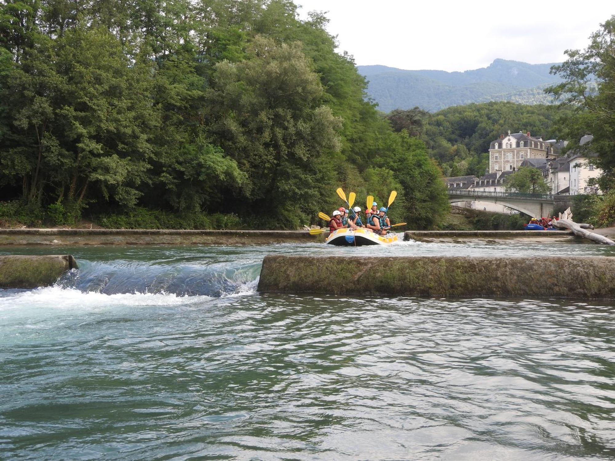Camping Le Saillet Lestelle-Bétharram Exteriör bild