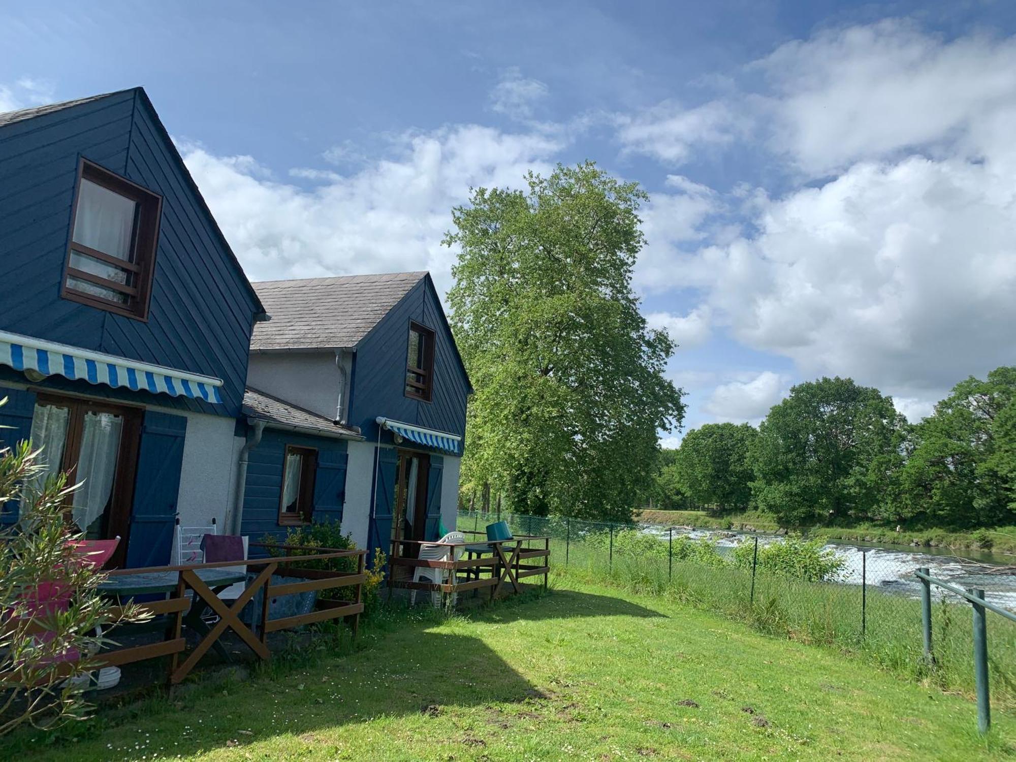 Camping Le Saillet Lestelle-Bétharram Exteriör bild